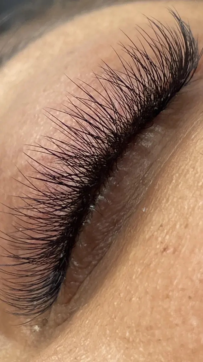 Isolated volume lash fans