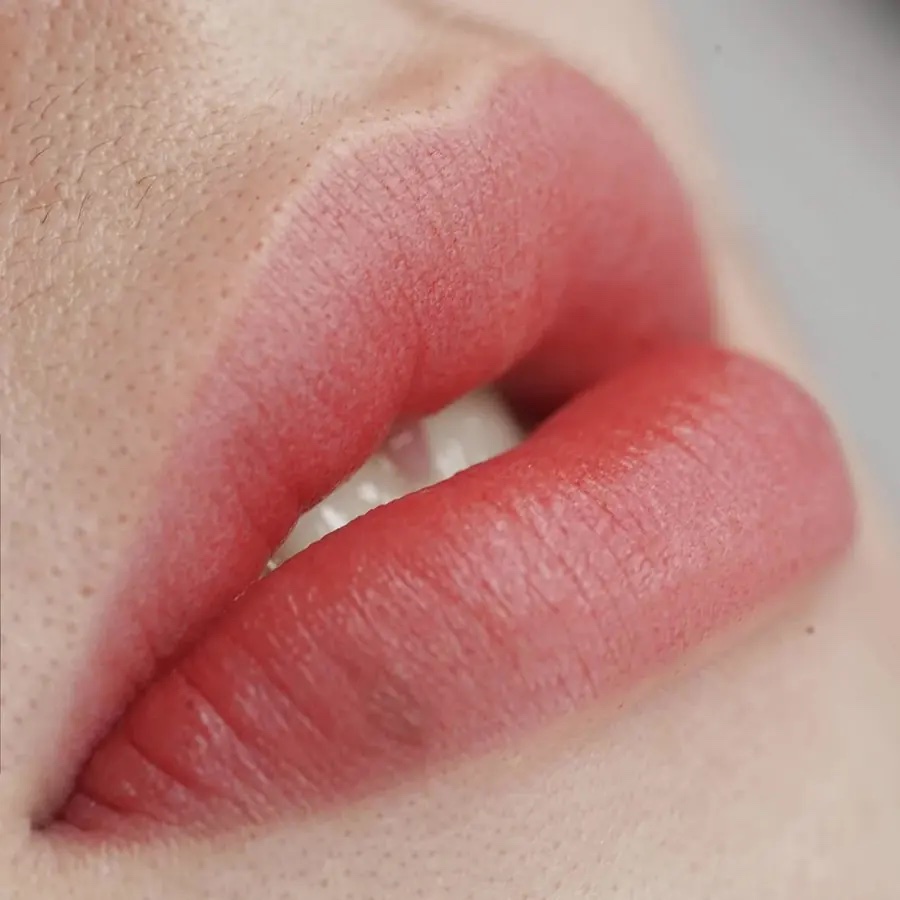 Healed lipstick-effect lips